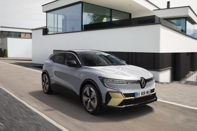 Renault ще се откаже от бензина и дизела през 2030 година