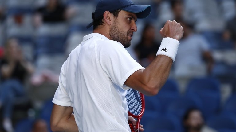 Аслан Карацев спечели турнира в Сидни на твърда настилка с