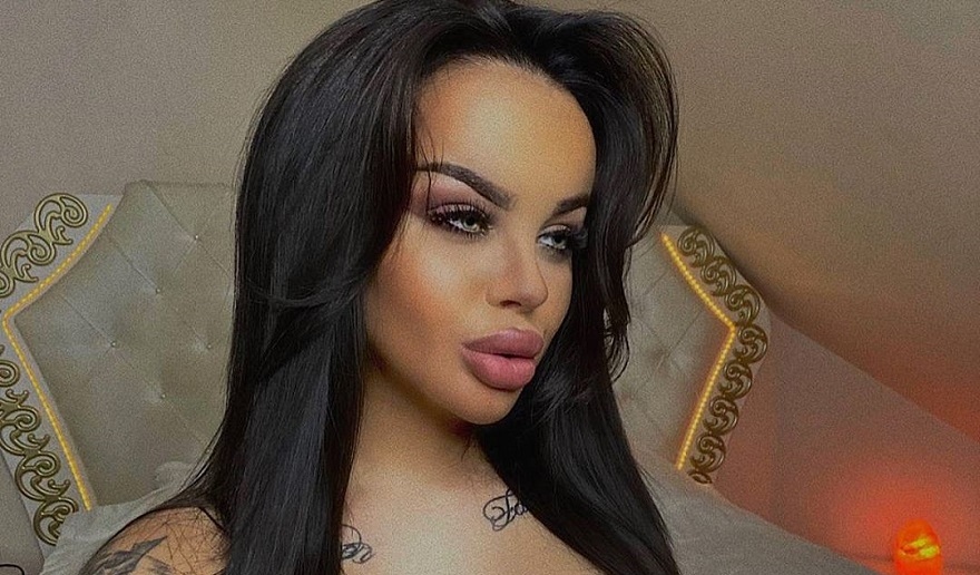 Бившият рапър Vessou размаза колежката си Сузанита два пъти в