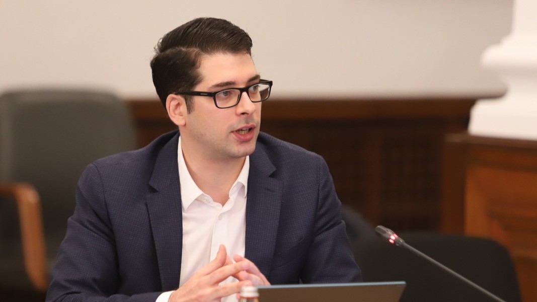 Нямам политически амбиции не правя партия не разбирам от партийно