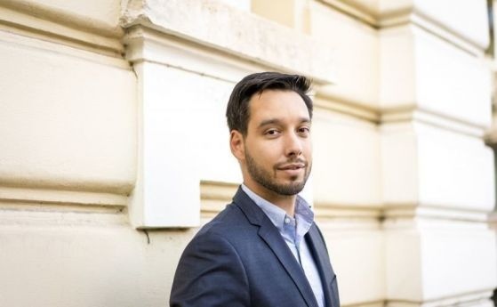 Независимият общински съветник Борис Бонев внесе днес сигнал до Агенцията