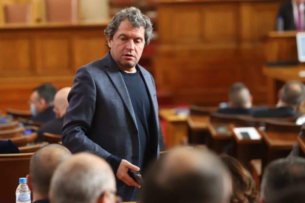 Съветът за електронни медии да изпрати всички документи които доказват