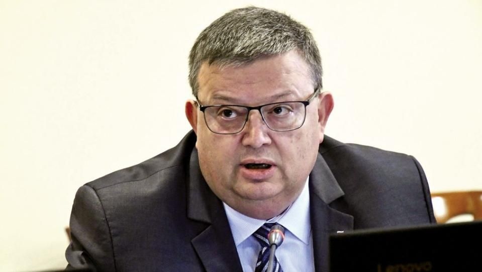 Парламентът прие оставката на Сотир Цацаров като председател на КПКОНПИ