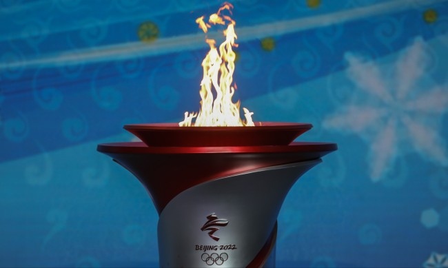 Обиколката на Олимпийския огън е към своя край тъй като