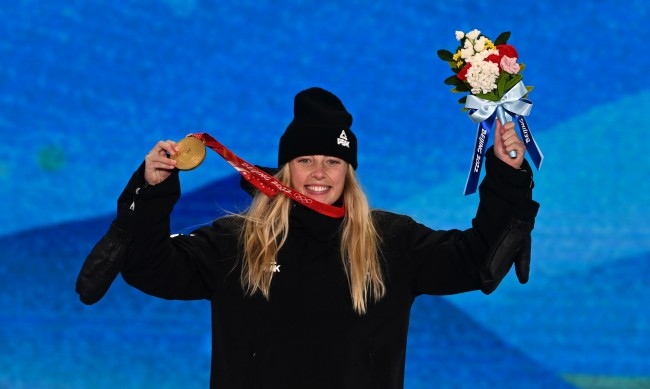 Двукратната световна шампионка Зои Садовски Синот спечели олимпийската титла в