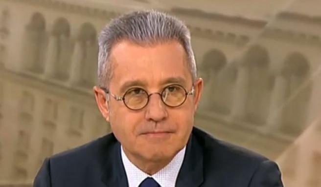 Часове след като премиерът обяви че ще поиска от главния