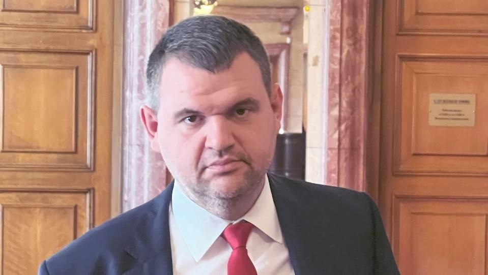 От пресцентъра на ДПС разпространиха обръщение на депутата Делян Пеевски