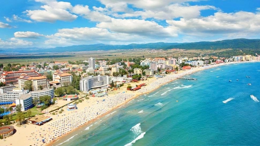 Българските туроператори са притеснени за летния сезон заради конфликта между