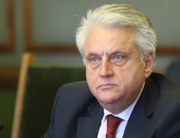 Министърът на вътрешните работи Бойко Рашков е изпратил вчера следобед