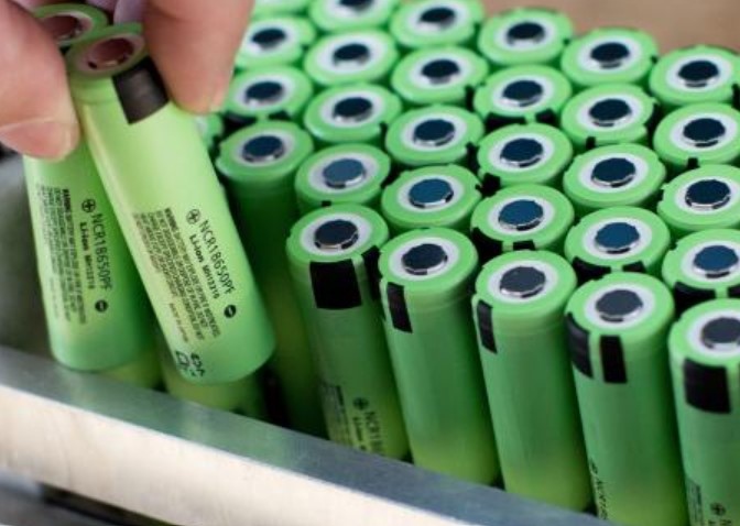 Плановете на правителството да изгражда завод за производство на батерии