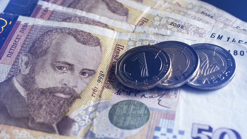 С една средна заплата в България можем да напълним пазарската
