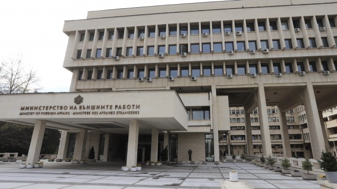 България и Испания застават твърдо на позицията че дипломатическите усилия