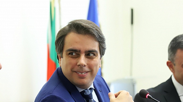 По скоро е позитивна стъпка Минахме през доста тежка вълна на