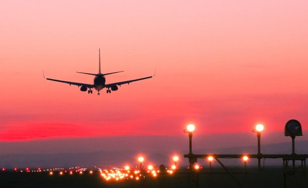 Русия затваря въздушното си пространство за самолети от България Полша