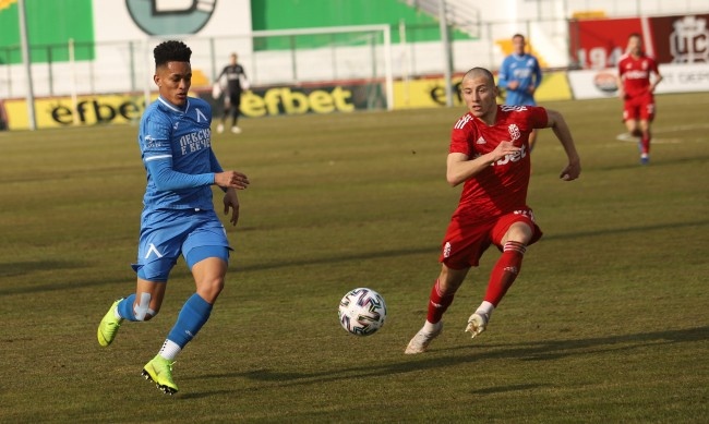 Левски записа втори пореден успех след подновяването на efbet Лига