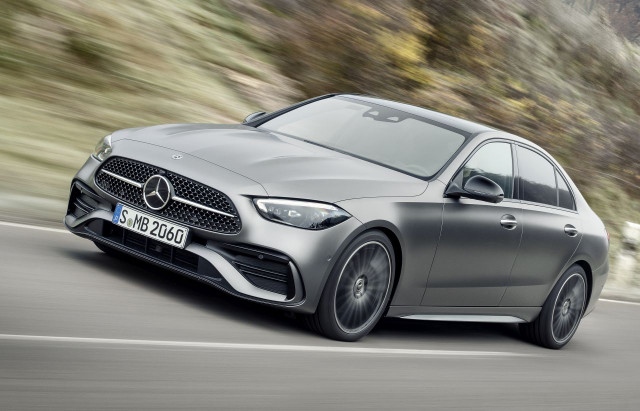 През декември миналата година Mercedes-Benz стана първият автомобилен производител, който