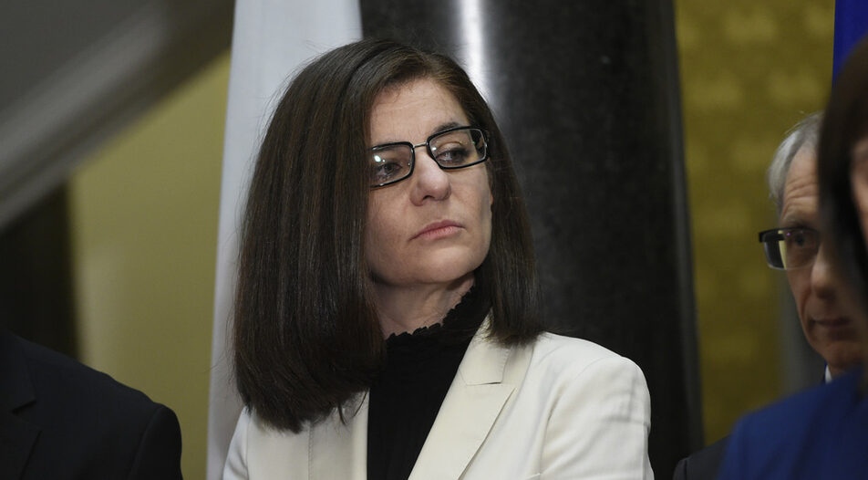 Изчакваме безопасен коридор за евакуация на българите от Украйна След