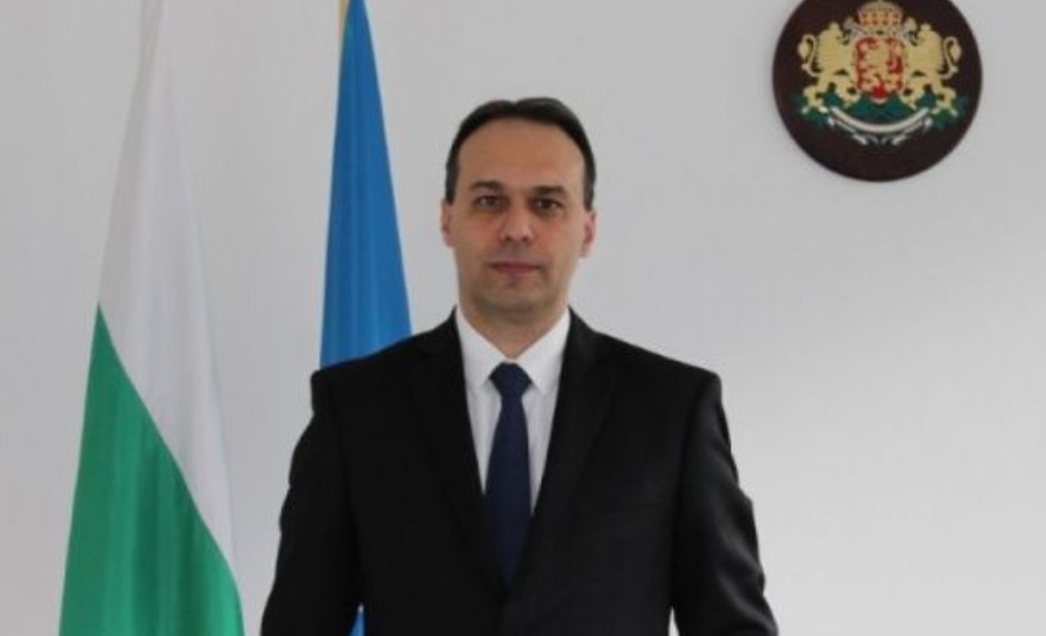 Народното събрание освободи Стефан Янев като министър на отбраната и