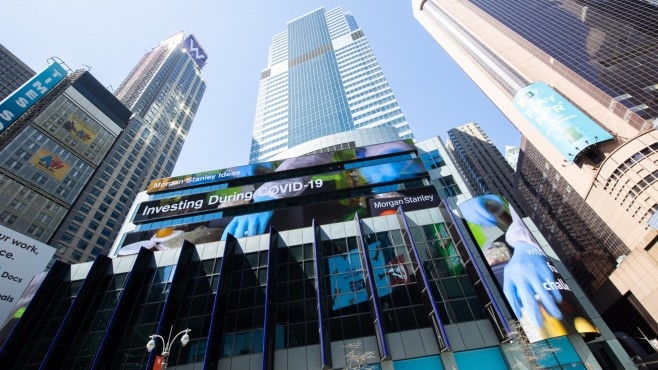 Западни компании се изтеглят от Русия съобщават информационните агенции Петролният гигант