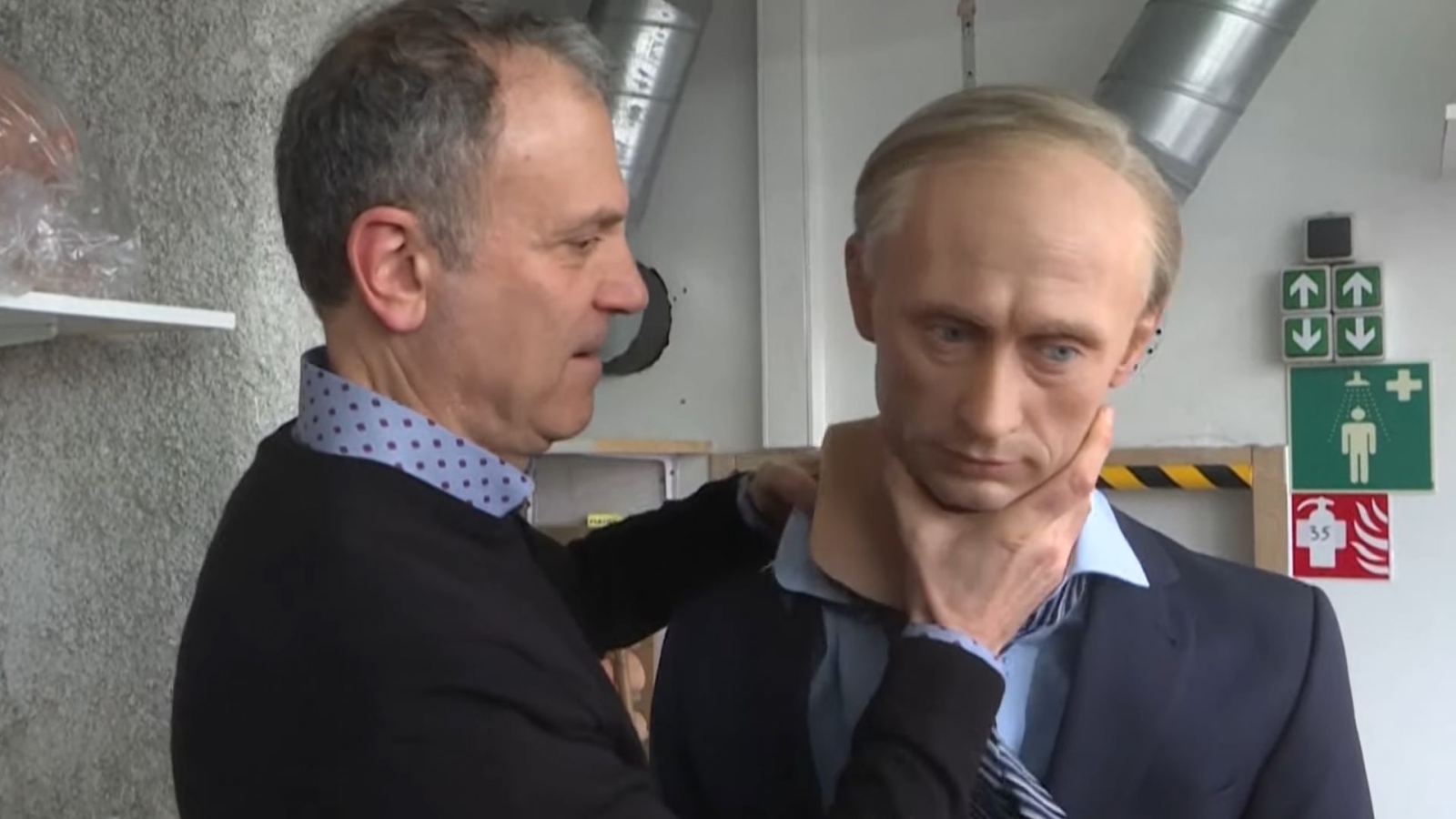 Парижкият музей на восъчните фигури Гревен махна статуята на руския