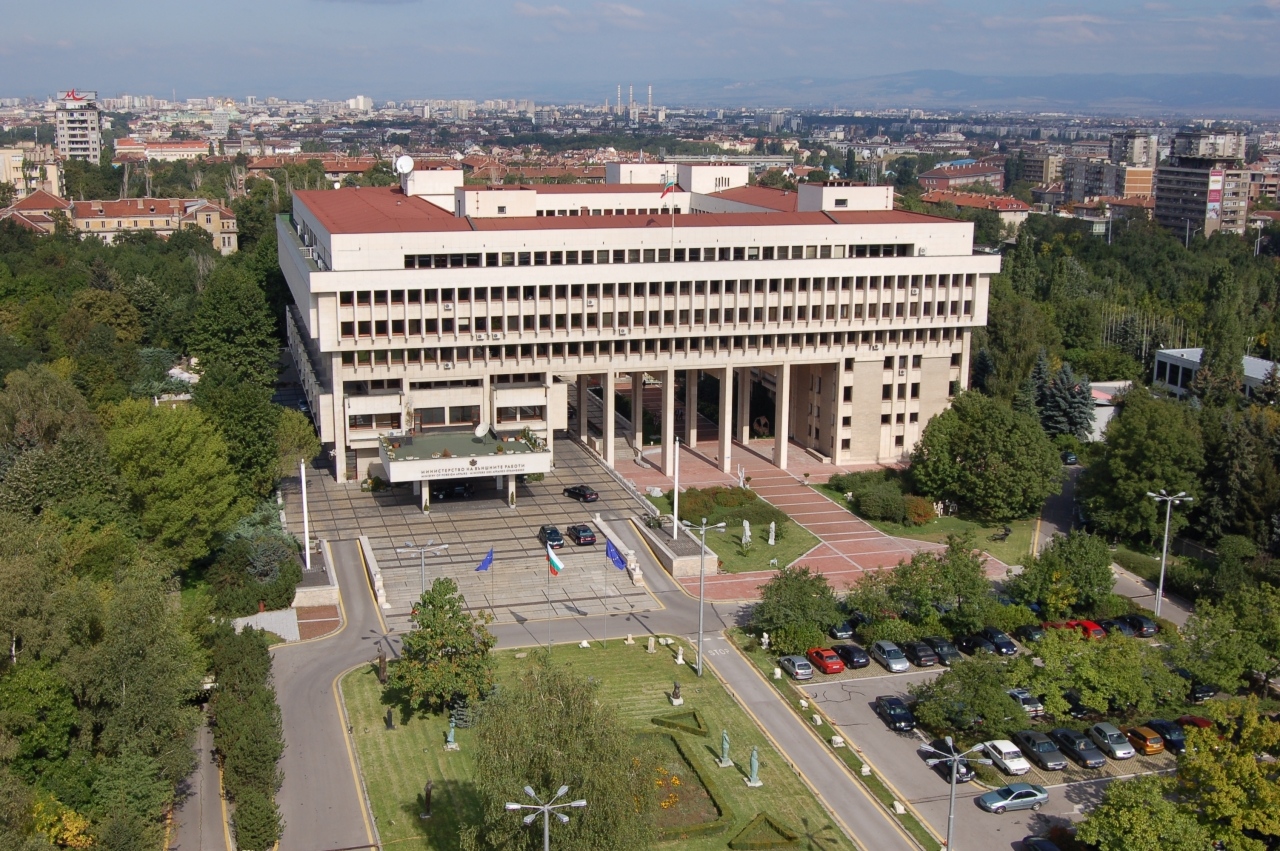 Министерство на външните работи МВнР препоръчва всички български граждани намиращи