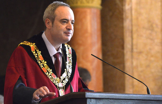 Няма общо решение от университетите как да се подпомогнат украинските