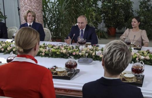На десетия ден от войната в Украйна Владимир Путин
