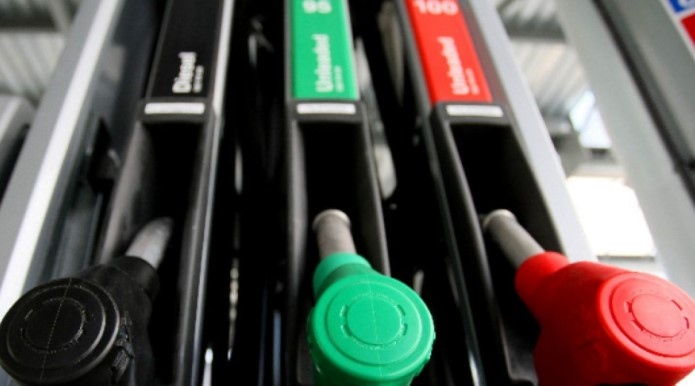 Много са факторите които определят цената на горивата Например цената