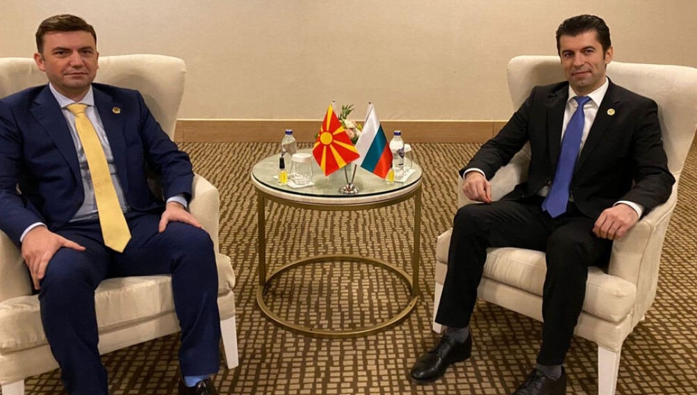 Македонският министър на външните работи Буяр Османи съобщи че е