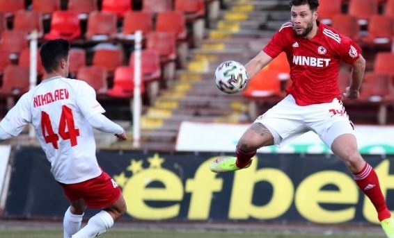 Неприятна изненада за феновете на ЦСКА Червените се препънаха у