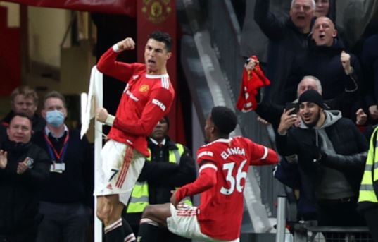 Отборът на Манчестър Юнайтед се завърна в топ 4 след като