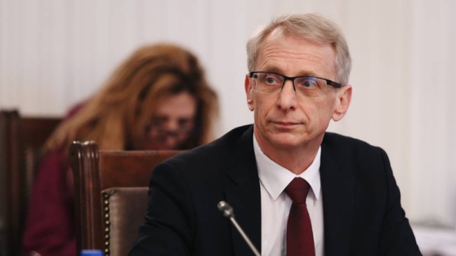 Министърът на образованието Николай Денков съобщи че все още няма