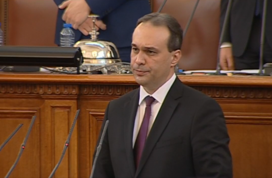 Дали със забавянето на американските изтребители или без него положението