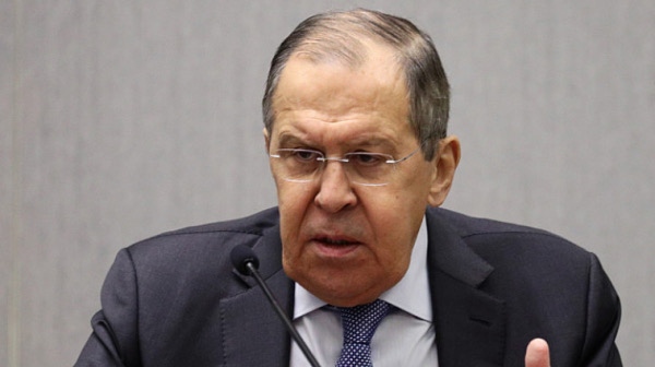 Руският външен министър Сергей Лавров каза че прехвърлянето на съветската