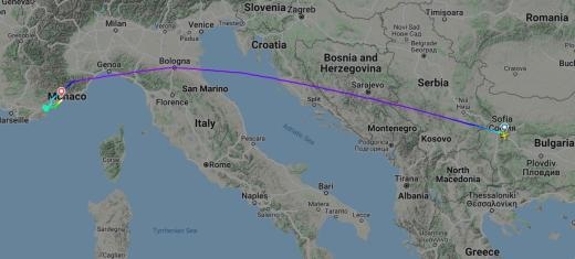 Самолет на Bulgaria Air e кацнал аварийно в Ница след като е подал