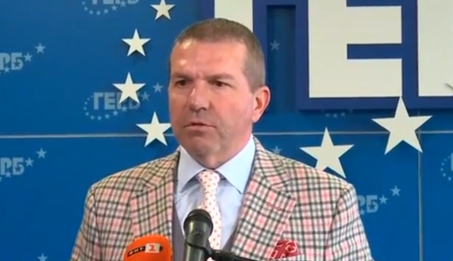 Претърсването в домовете на Борисов Арнаудова и Горанов е извършено при