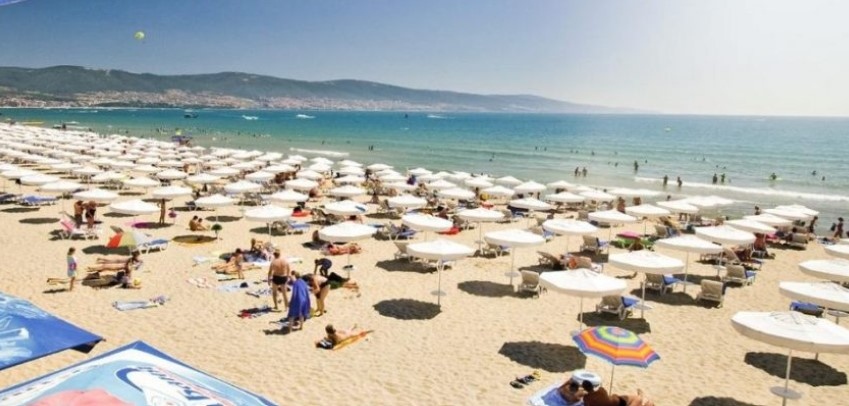 60 спад на туристите заради войната очакват очакват от Българската