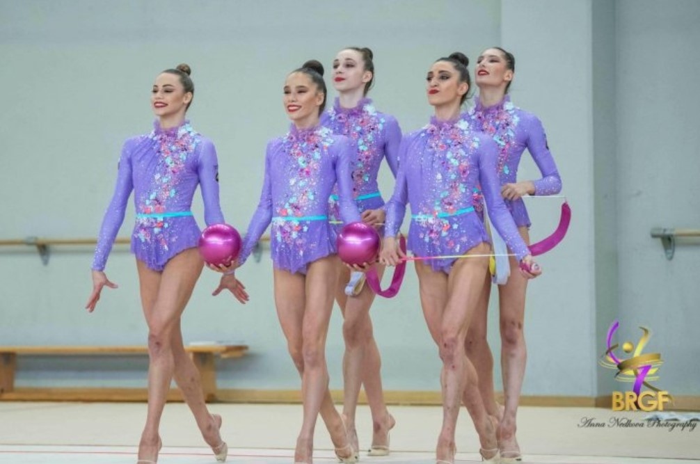 Новият ансамбъл на България по художествена гимнастика направи своя дебют