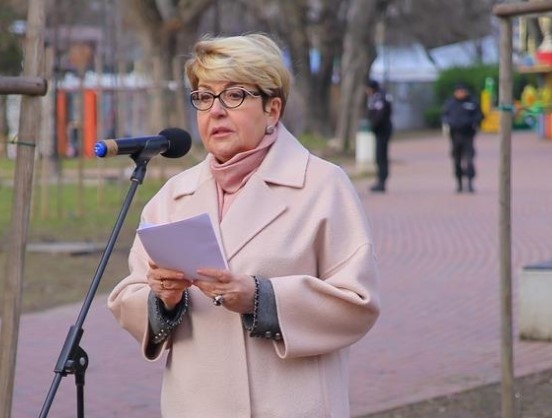 Руската посланичка Елеонора Митрофанова отново продължава с недипломатичния тон към
