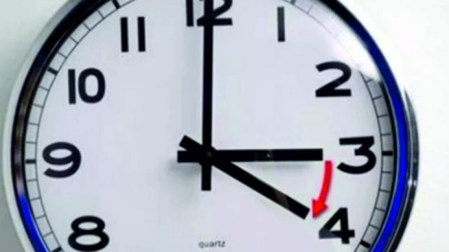 В 3 00 часа тази нощ в България се въвежда лятното