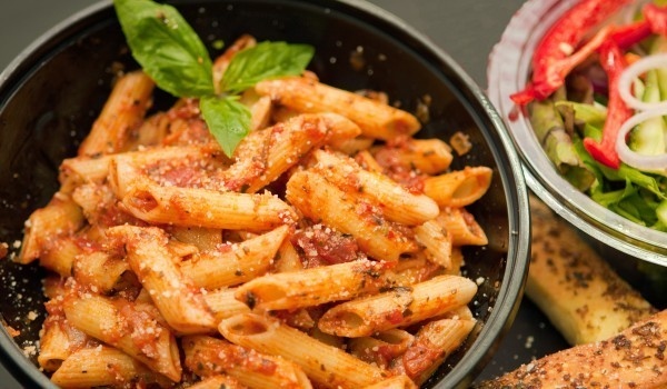 Австралийският диетолог Сузи Бъръл посочи няколко начина да ядете паста