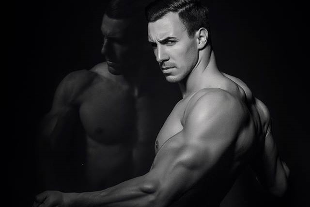 Виктор Стоянов който е главно действащо лице в шоуто Ергенът