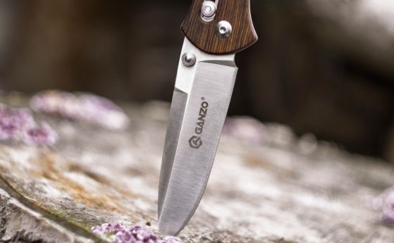 15 годишно момче бе намушкано с нож рано тази сутрин в