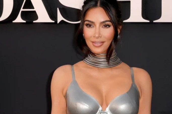 Ким Кардашиян посети премиерата на новото си реалити шоу заедно