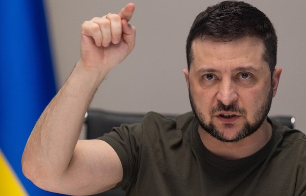 Украинският президент Володимир Зеленски предупреди в понеделник че Русия изпраща