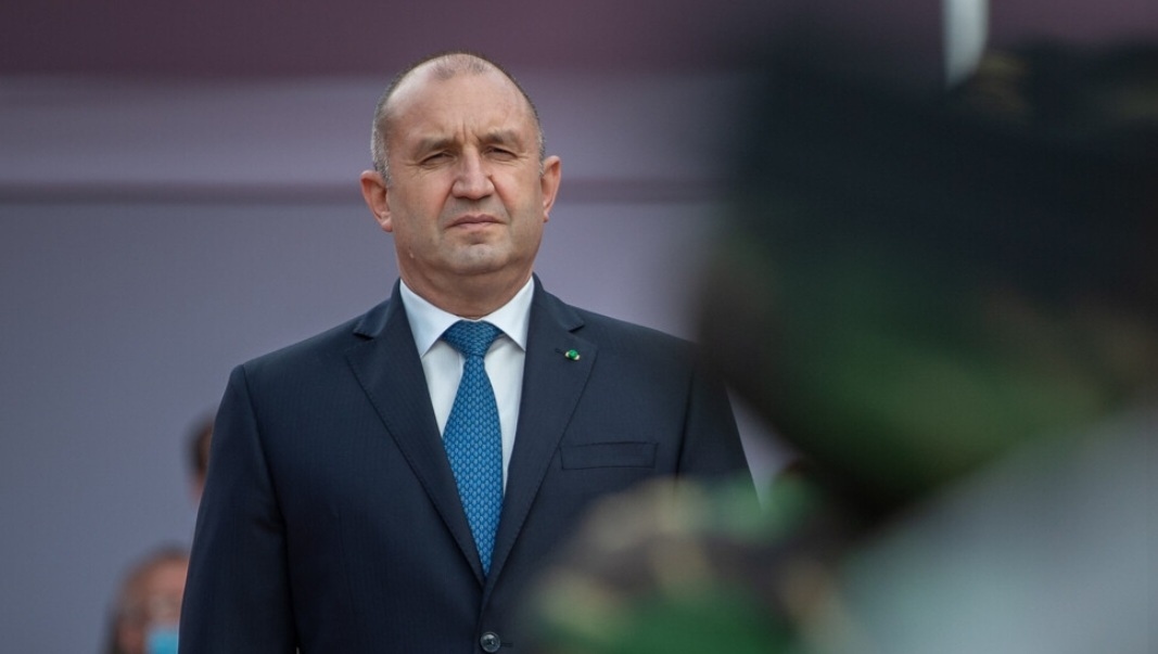 Изключително важно е България да се придържа към своята външна политика