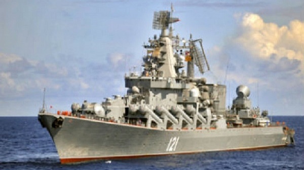 Флагманът на руската флота в Черно море крайцерът Москва