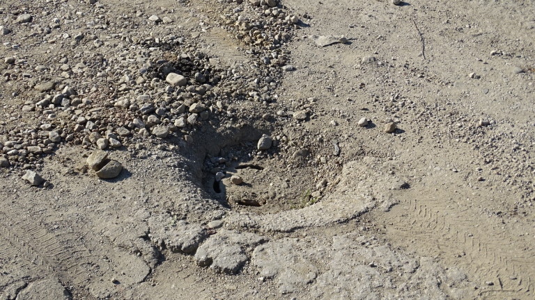 Във връзка с невъзможността да се извършват текущи ремонтни дейности