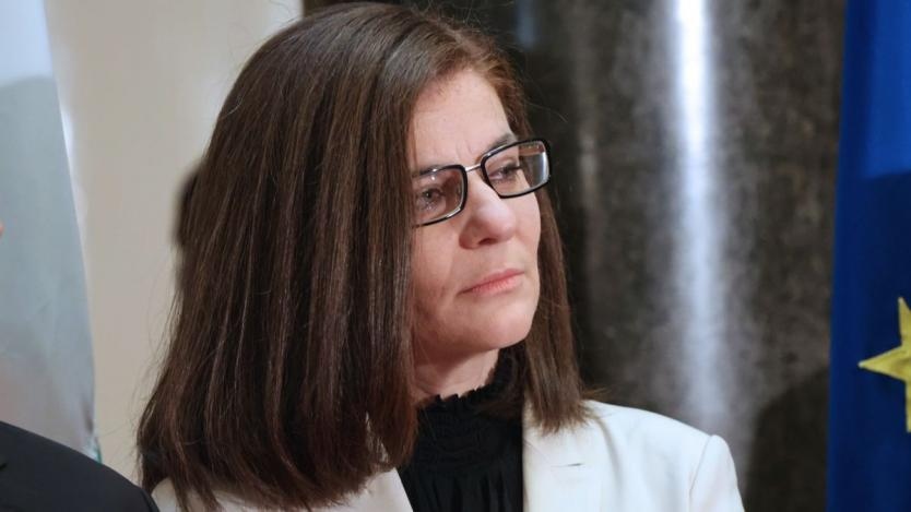 В Народното събрание са внесени две декларации от ГЕРБ и