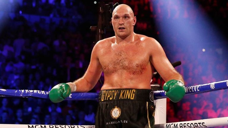 Тайсън Фюри е в гореща професионална връзка с най търсения мафиот